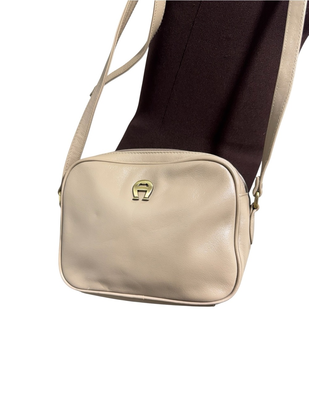 Etienne Aigner Beige Leather Crossbody Bag Shoulder Purse Soft Genuine Leather
